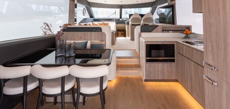 MAJESTY 60 YACHT FOR SALE | DELIVERY YEAR 2025